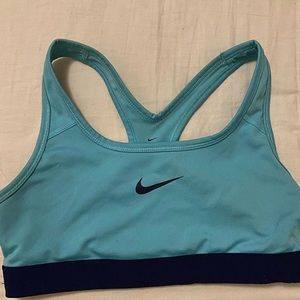 Sports bra